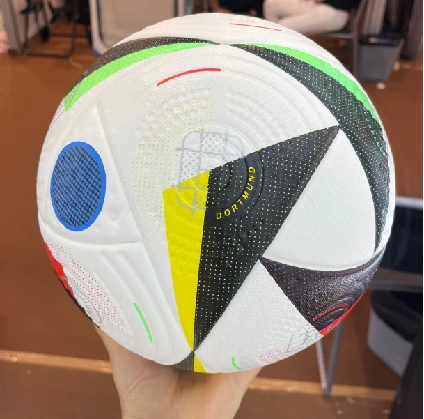 Soccer Balls Size 4 Futsal Ball Football Custom Balones Futboll Soccer Training